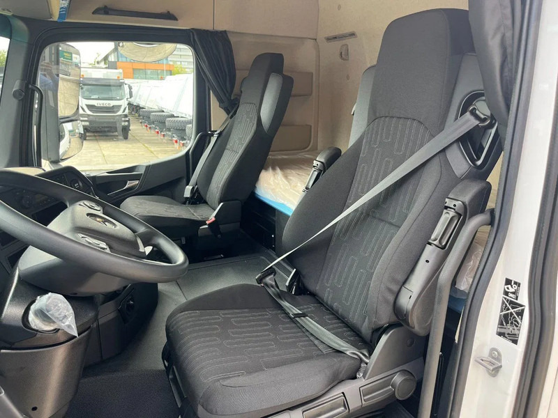 Trattore stradale nuovo Mercedes-Benz Actros 3348 S 6x4 Tractor Head: foto 19 Trattore stradale nuovo Mercedes-Benz Actros 3348 S 6x4 Tractor Head: foto 19