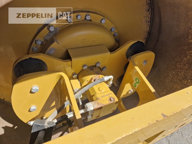 Rullo compattatore/ Rullo compressore Cat CS66B: foto 10