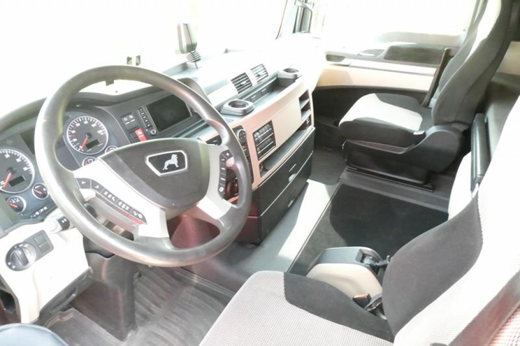 MAN TG-X 24.500 6x2-4 LL-U Pritsche Maschinentransporter - Autocarro con pianale/ Cassone fisso: foto 2 MAN TG-X 24.500 6x2-4 LL-U Pritsche Maschinentransporter - Autocarro con pianale/ Cassone fisso: foto 2