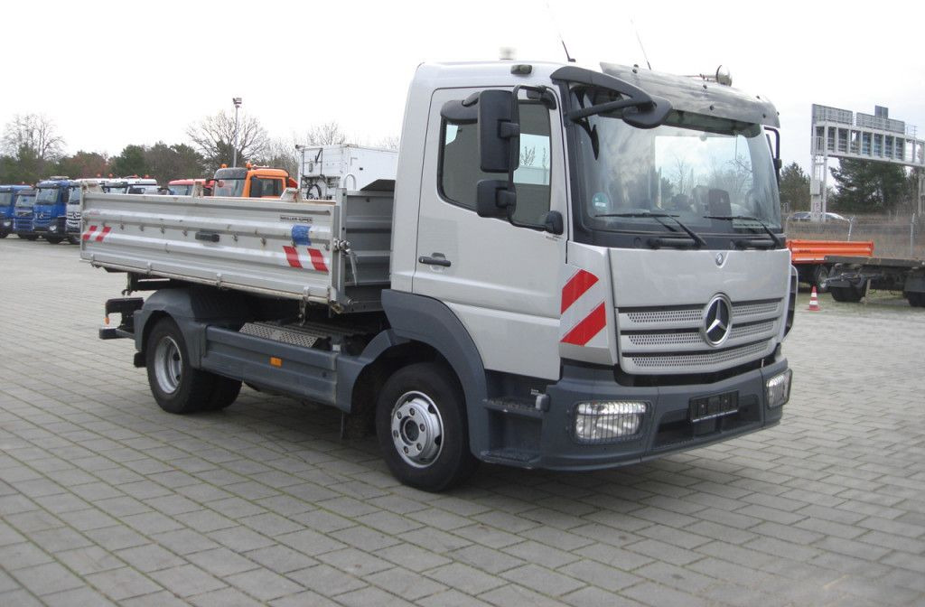 Mercedes-Benz Atego 923 K 2-Achs Kipper - Furgone ribaltabile: foto 3 Mercedes-Benz Atego 923 K 2-Achs Kipper - Furgone ribaltabile: foto 3