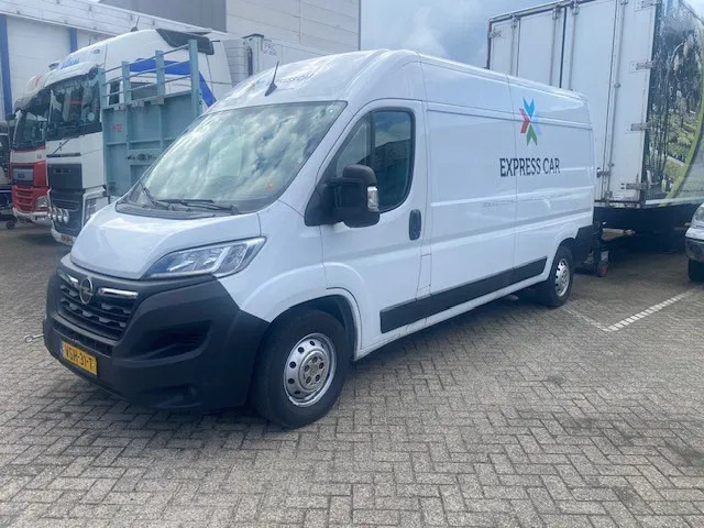 Opel Movano 2.2 diesel lang en hoog met laadklep, motor problemen... - Furgone chiuso: foto 1 Opel Movano 2.2 diesel lang en hoog met laadklep, motor problemen... - Furgone chiuso: foto 1
