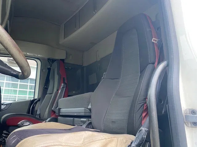 Trattore stradale Volvo FH 500 , euro 6 met hydrauliek en lage km stand......compleet uitgevoerd.....: foto 7 Trattore stradale Volvo FH 500 , euro 6 met hydrauliek en lage km stand......compleet uitgevoerd.....: foto 7