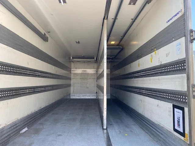 Volvo FM 330 EEV koelvriesbak , 760 lang, 2 comp, carrier koeler, D"hollandia klep - Autocarro frigorifero: foto 4 Volvo FM 330 EEV koelvriesbak , 760 lang, 2 comp, carrier koeler, D"hollandia klep - Autocarro frigorifero: foto 4