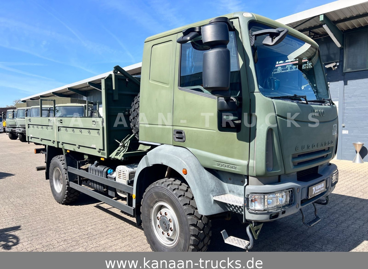 Iveco ML100E22WM-BW 4x4 Miltär Camper Exped 19 TKm - Autocarro con pianale/ Cassone fisso: foto 2 Iveco ML100E22WM-BW 4x4 Miltär Camper Exped 19 TKm - Autocarro con pianale/ Cassone fisso: foto 2