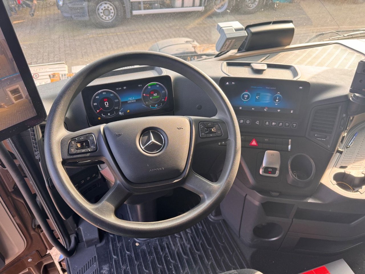 Mercedes-Benz 1848 Actros 5 BigSPace - Trattore stradale: foto 3 Mercedes-Benz 1848 Actros 5 BigSPace - Trattore stradale: foto 3
