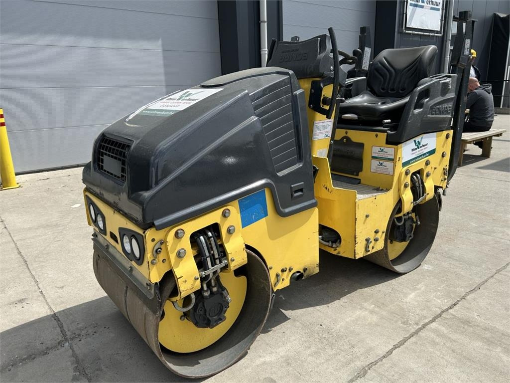 Bomag BW80AD-5 (4605) - Rullo compattatore/ Rullo compressore: foto 4 Bomag BW80AD-5 (4605) - Rullo compattatore/ Rullo compressore: foto 4