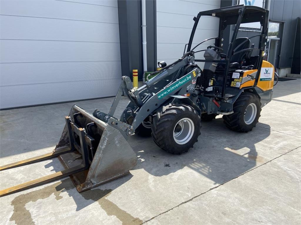 GiANT G2700 Xtra HD (6436) - Pala articolata: foto 2 GiANT G2700 Xtra HD (6436) - Pala articolata: foto 2