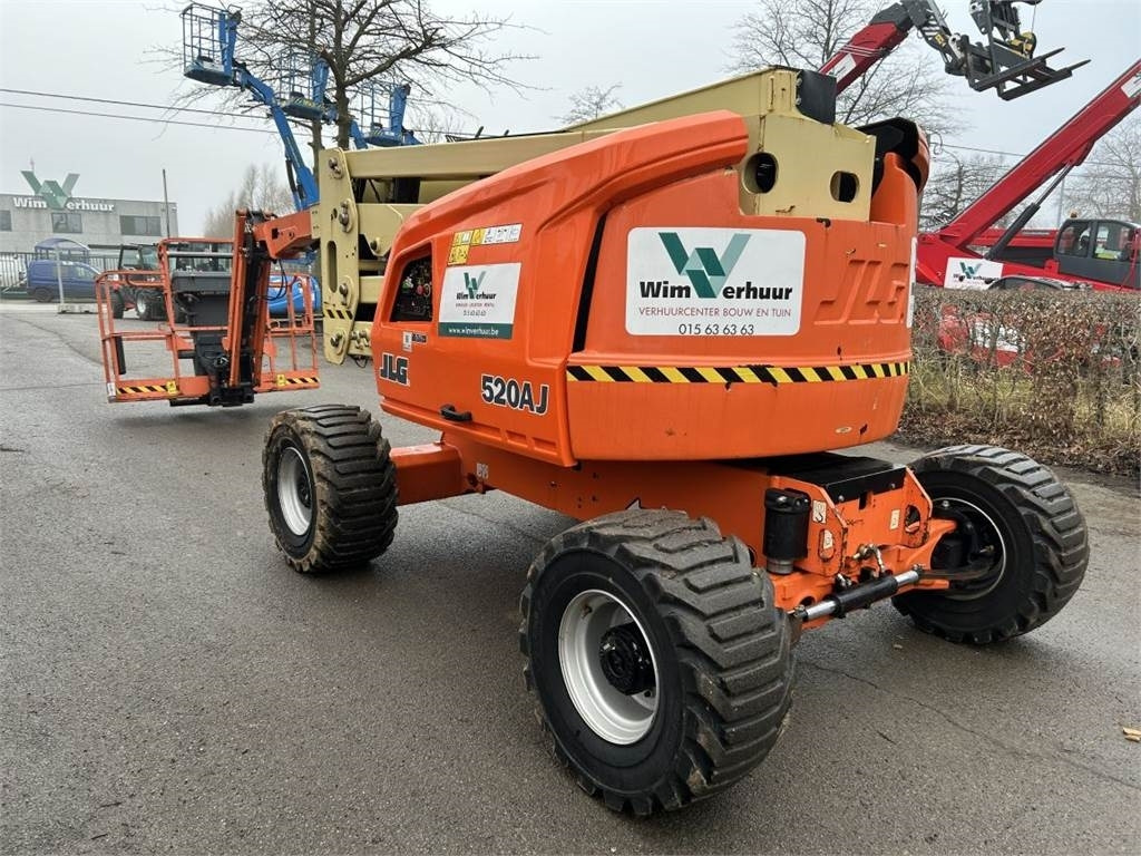 JLG 520AJ (2633) - Piattaforma articolata: foto 1 JLG 520AJ (2633) - Piattaforma articolata: foto 1