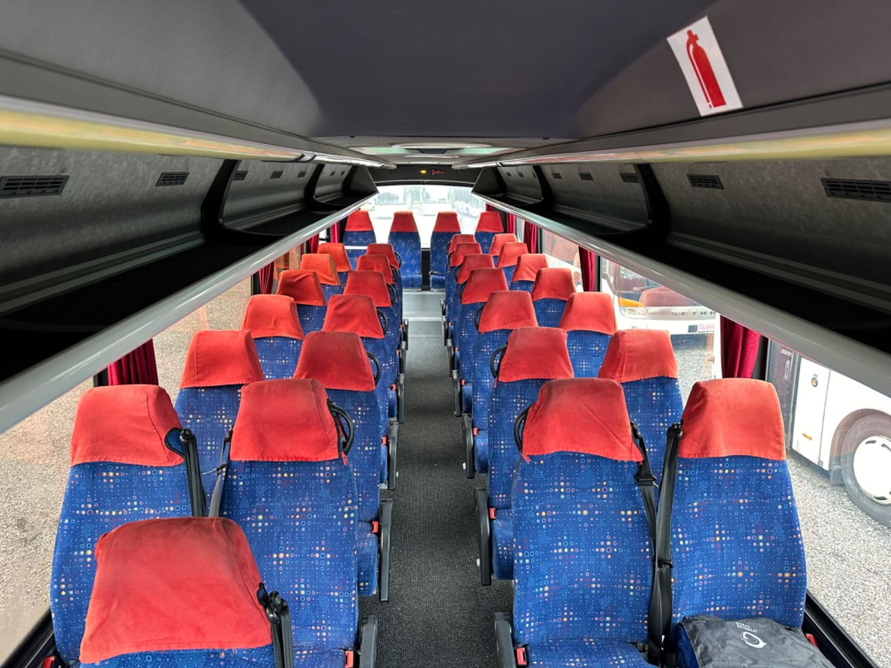 Iveco Kapena Tema 100 (32*Sitze*DE*TOP*Schalt) O510 Iveco Kapena Tema 100 , O 510, 818, Rapido - Minibus, Pulmino: foto 5 Iveco Kapena Tema 100 (32*Sitze*DE*TOP*Schalt) O510 Iveco Kapena Tema 100 , O 510, 818, Rapido - Minibus, Pulmino: foto 5