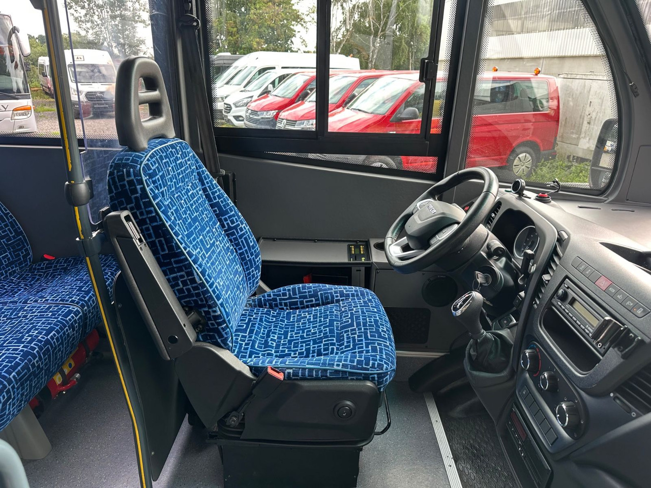 Iveco Rapido 70C18 (wenig Km*7.2t*33 Sitze) Rosero - Minibus, Pulmino: foto 5 Iveco Rapido 70C18 (wenig Km*7.2t*33 Sitze) Rosero - Minibus, Pulmino: foto 5