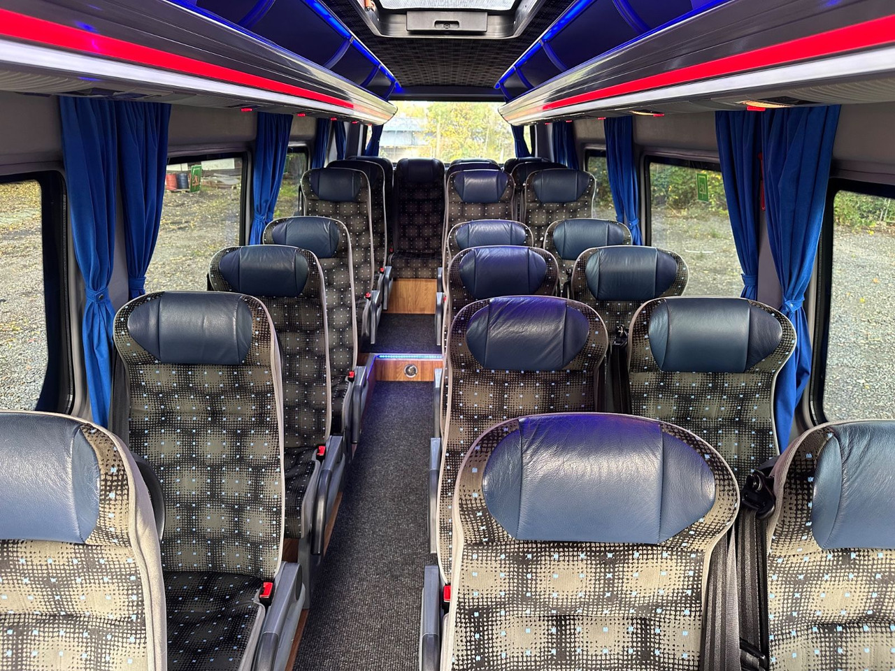 Mercedes-Benz Sprinter 516 CDi (DE*Klima*23 Reisesitze) - Minibus, Pulmino: foto 5 Mercedes-Benz Sprinter 516 CDi (DE*Klima*23 Reisesitze) - Minibus, Pulmino: foto 5