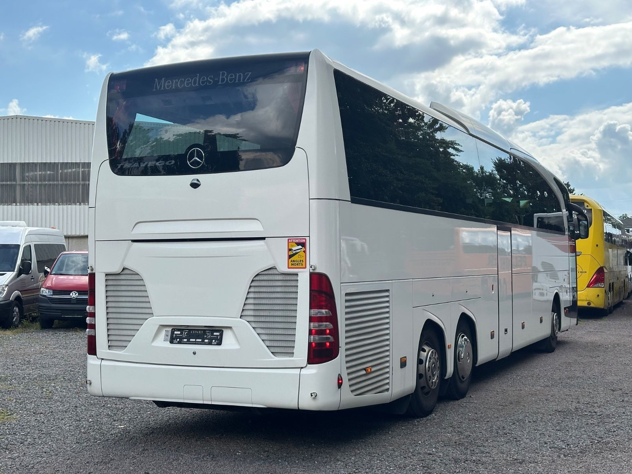Mercedes-Benz Travego O580 16 RHD-M (LuxLine*Euro 6*TOP*DE) - Pullman: foto 3 Mercedes-Benz Travego O580 16 RHD-M (LuxLine*Euro 6*TOP*DE) - Pullman: foto 3