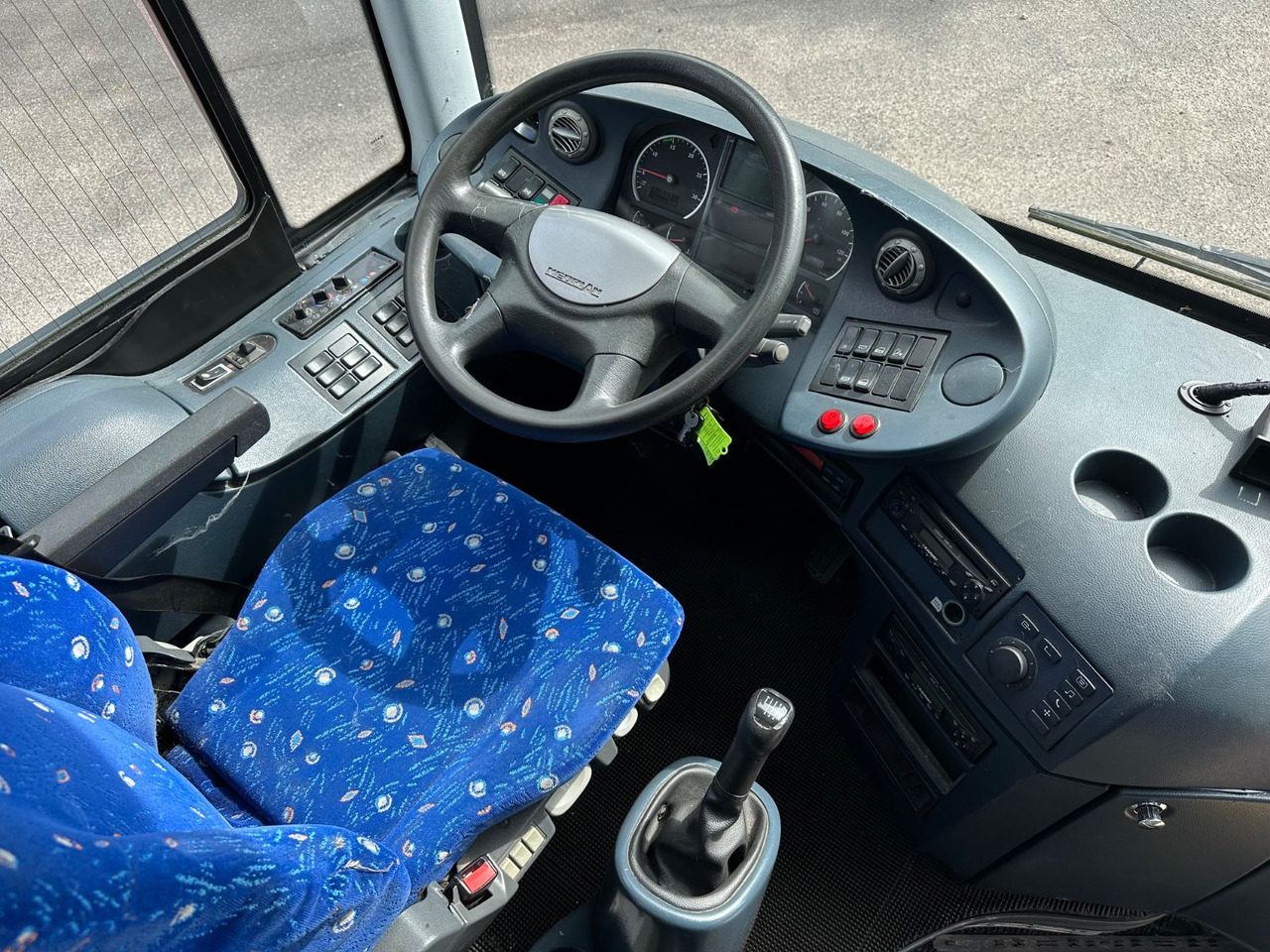 Neoplan P25 Trendliner 3516ÜC Klimaanlage*WC*57 Sitze Neoplan P25 Trendliner 3516ÜC Klimaanlage*WC*57 Sitze - Pullman: foto 5 Neoplan P25 Trendliner 3516ÜC Klimaanlage*WC*57 Sitze Neoplan P25 Trendliner 3516ÜC Klimaanlage*WC*57 Sitze - Pullman: foto 5