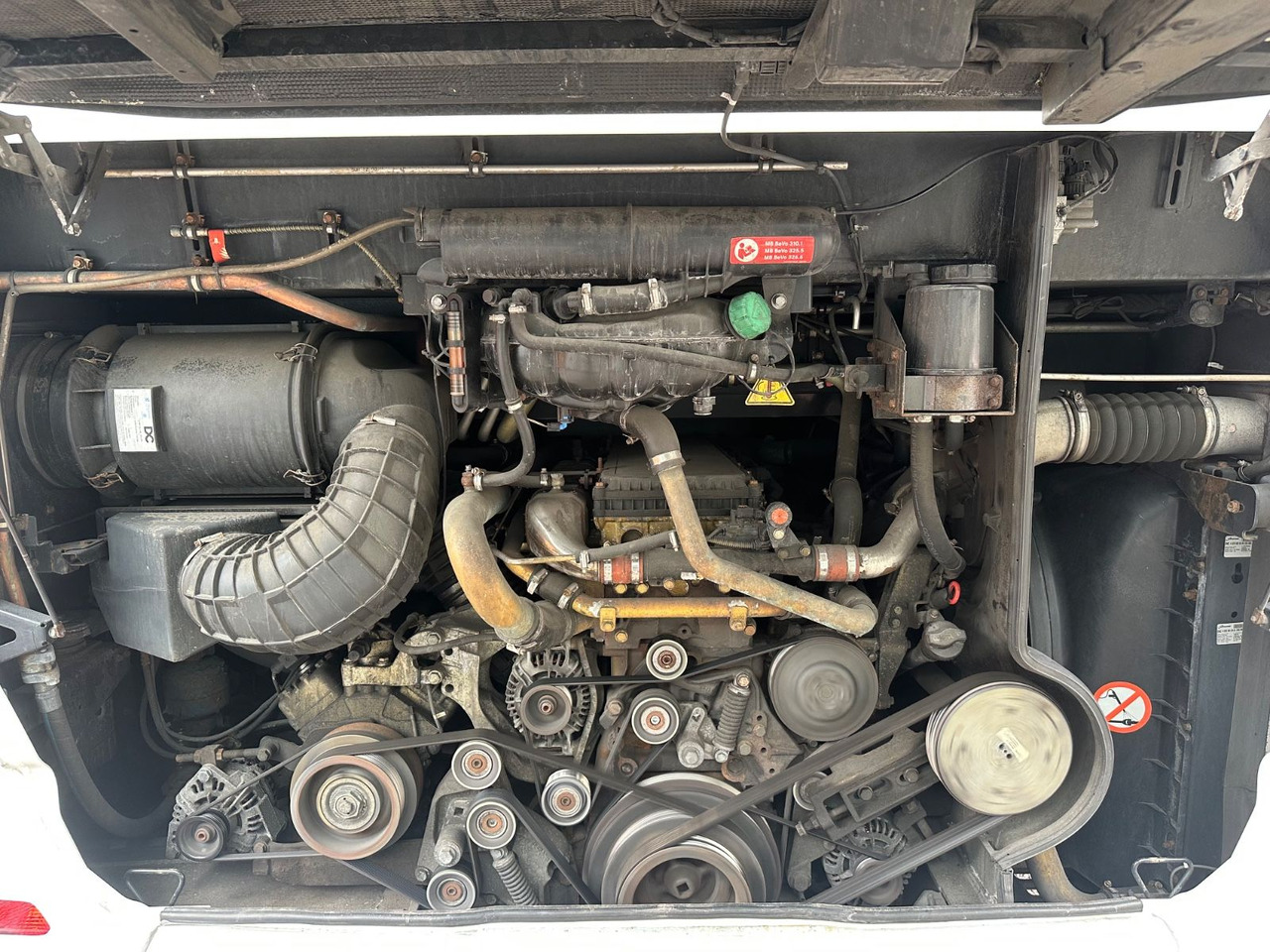 Setra S 516 HD/2A (54 Sitze*DE-Bus) - Pullman: foto 4 Setra S 516 HD/2A (54 Sitze*DE-Bus) - Pullman: foto 4