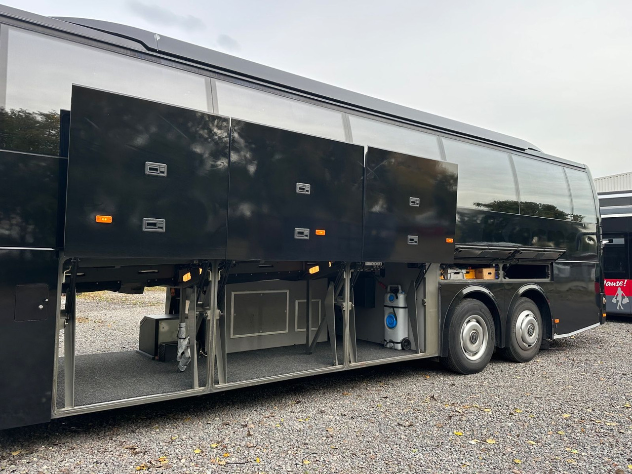 Volvo 9700 HD 6x2 Euro 5(9900*416 HD*Tourismo RHD-M) - Pullman: foto 3 Volvo 9700 HD 6x2 Euro 5(9900*416 HD*Tourismo RHD-M) - Pullman: foto 3